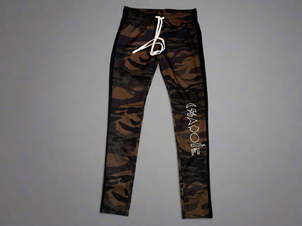 Chapoie Clothing Power design pants. The universal connection clothing. Stay connected! 